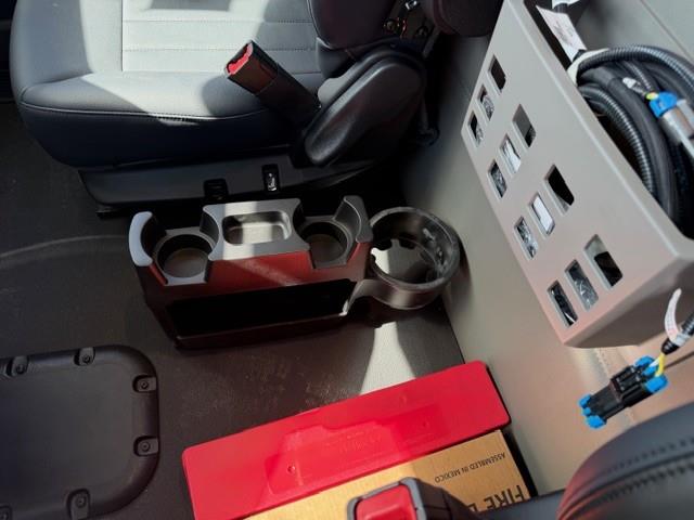 2027 Peterbilt 589-32