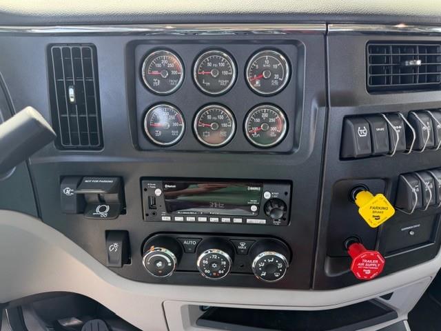 2027 Peterbilt 589-48