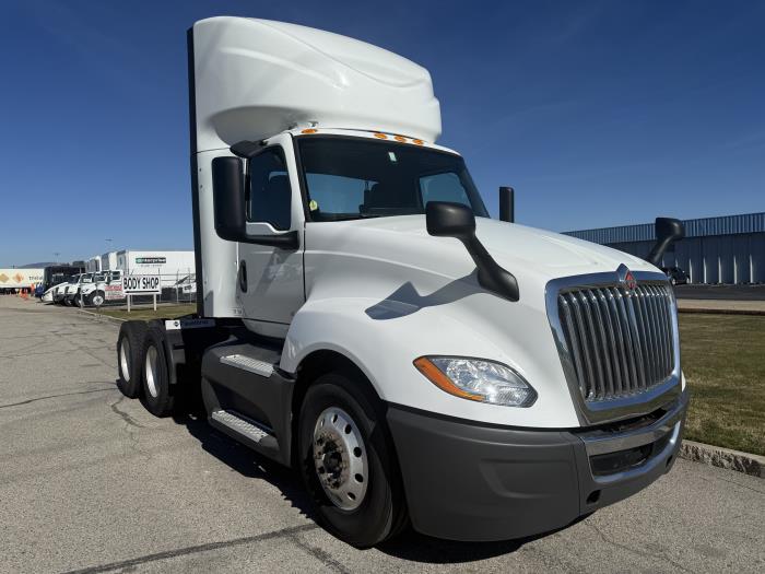 2021 International LT625-6