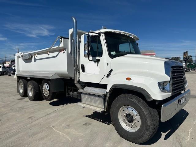 2025 Freightliner FL114SD-1