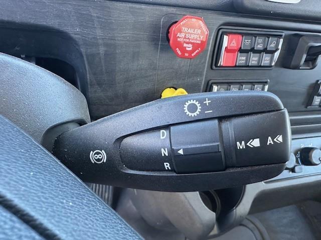 2025 Freightliner FL114SD-7