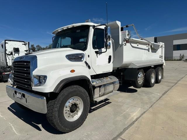 2025 Freightliner FL114SD-0