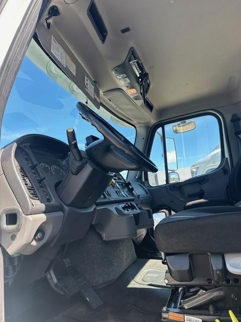 2024 Freightliner FL114SD-4