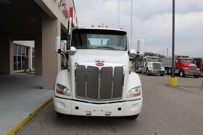 2020 Peterbilt 579-2