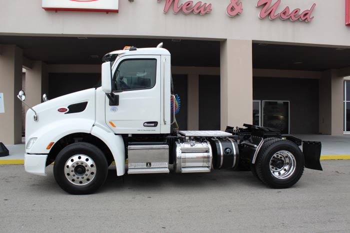 2020 Peterbilt 579-3