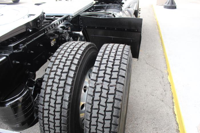 2020 Peterbilt 579-5