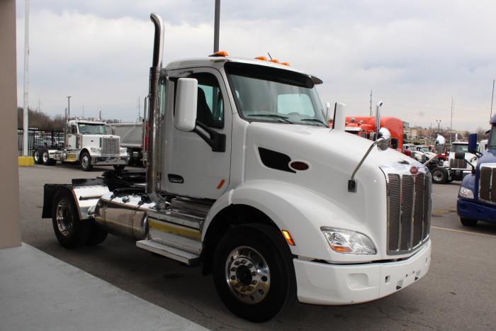 2020 Peterbilt 579-7