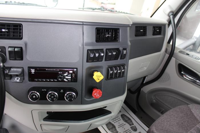 2020 Peterbilt 579-11