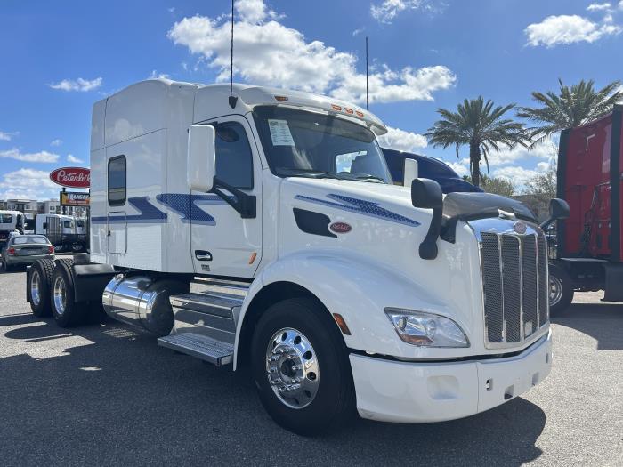 2022 Peterbilt 579-6