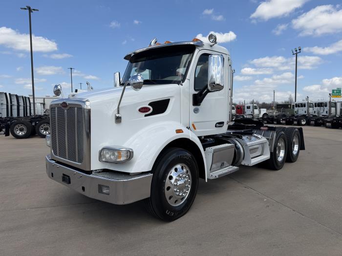2020 Peterbilt 567-1
