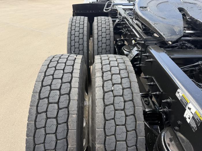 2020 Peterbilt 567-12