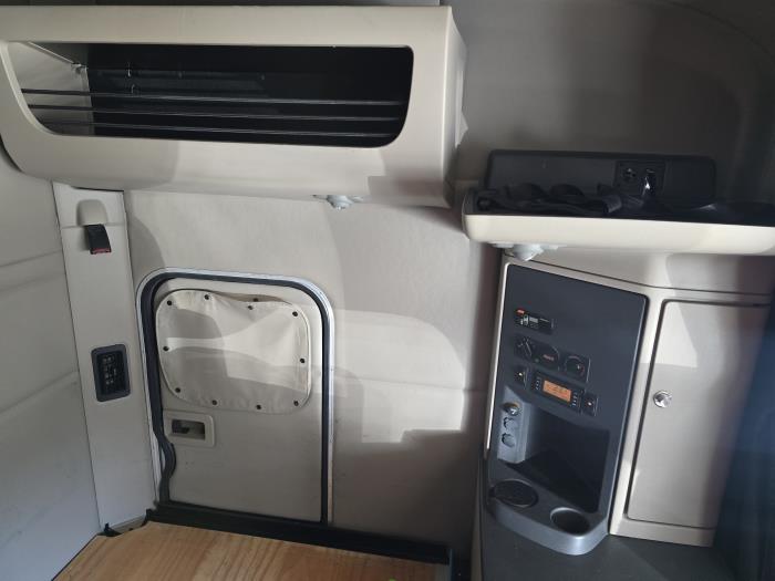 2022 Peterbilt 579-12