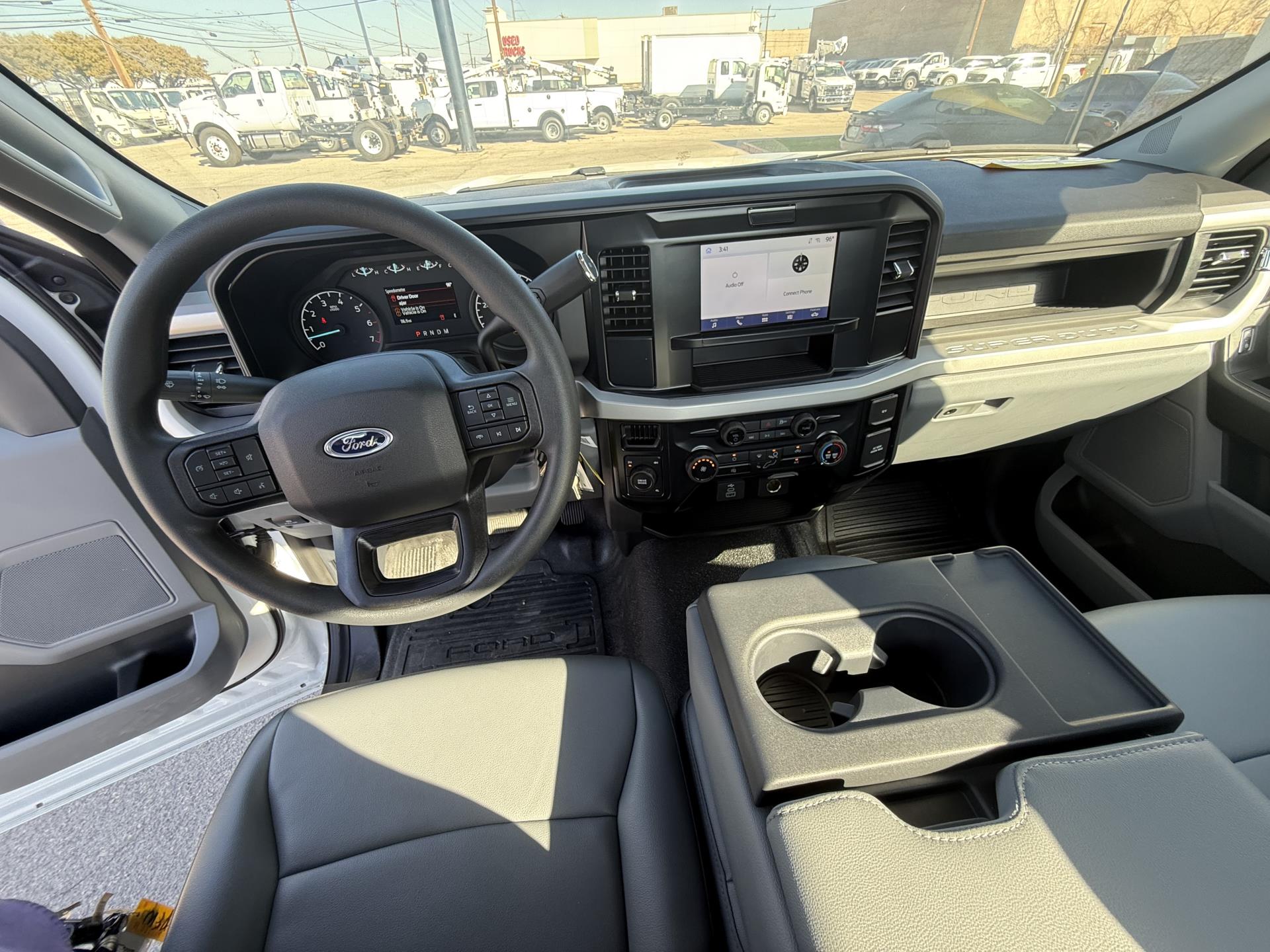 New 2025 Ford F-250 - photo 21