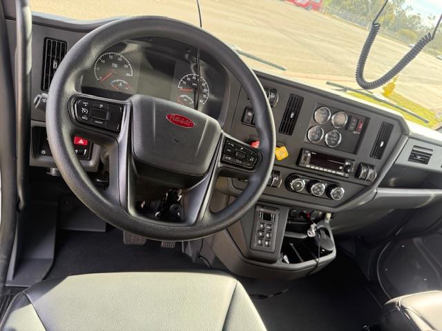 2026 Peterbilt 548-8