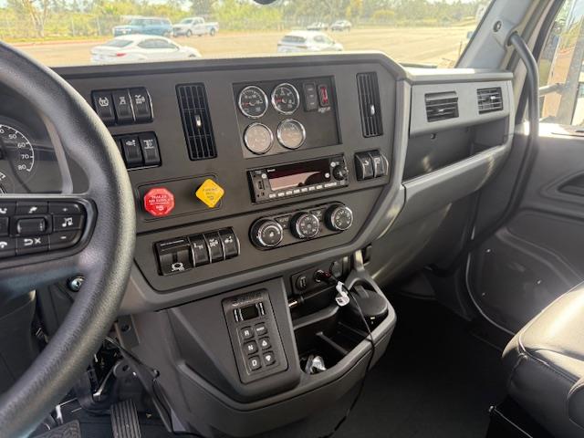 2026 Peterbilt 548-10