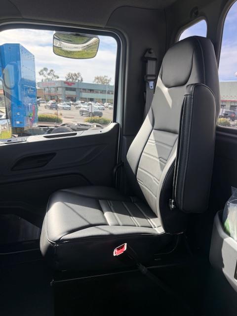 2026 Peterbilt 548-12