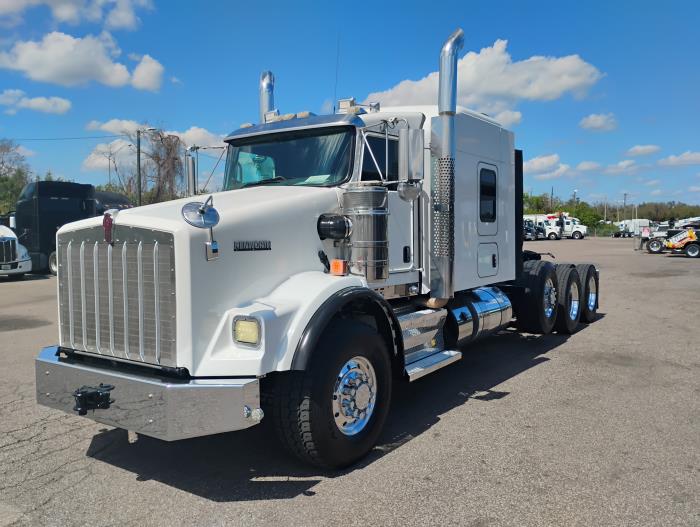 2019 Kenworth T800-2