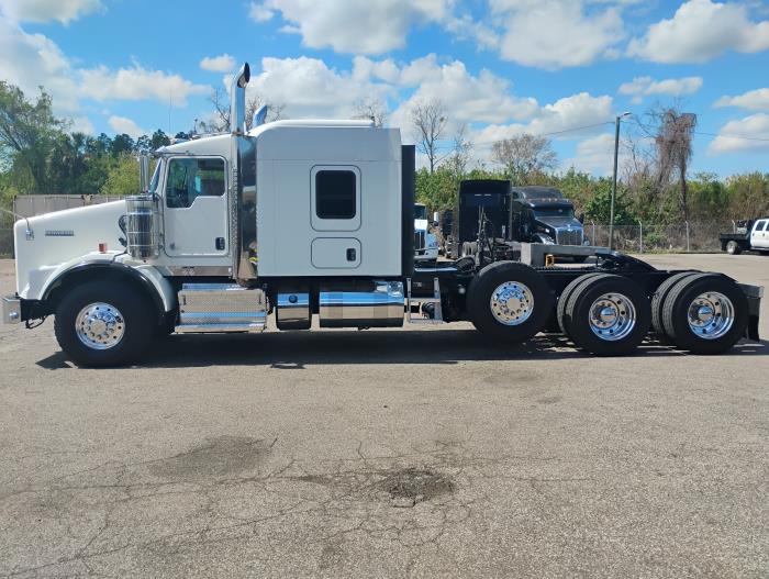 2019 Kenworth T800-3