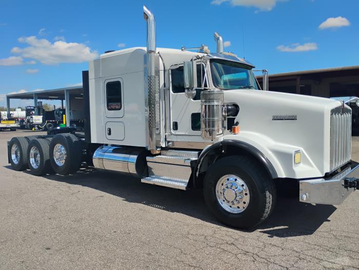 2019 Kenworth T800-10