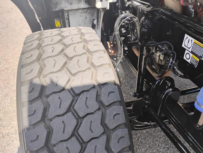 2019 Kenworth T800-13