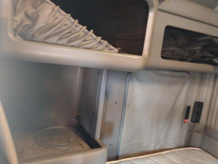 2019 Kenworth T800-24