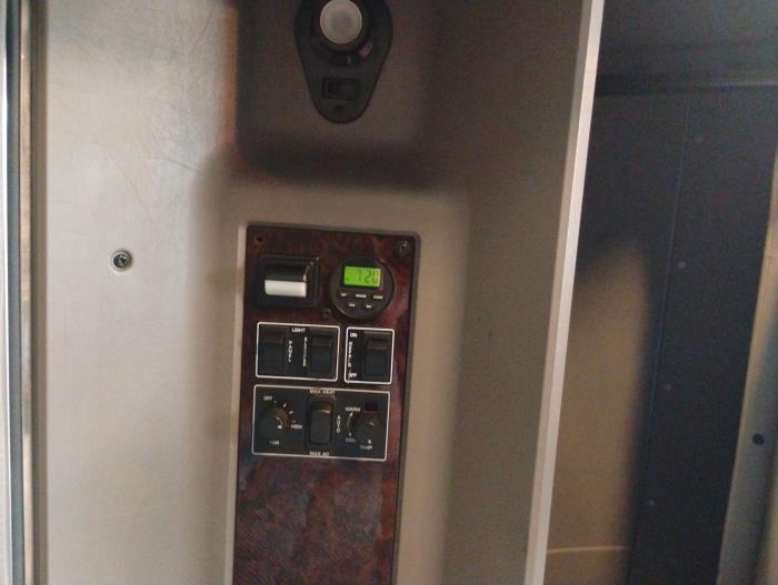 2019 Kenworth T800-28