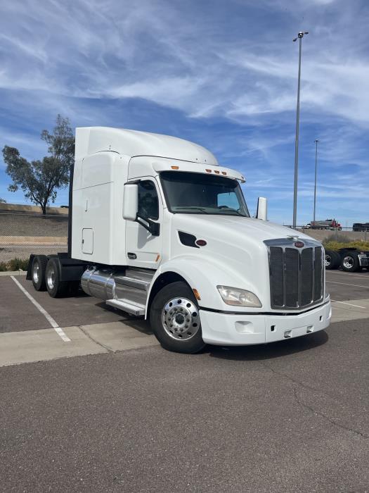 2022 Peterbilt 579-4