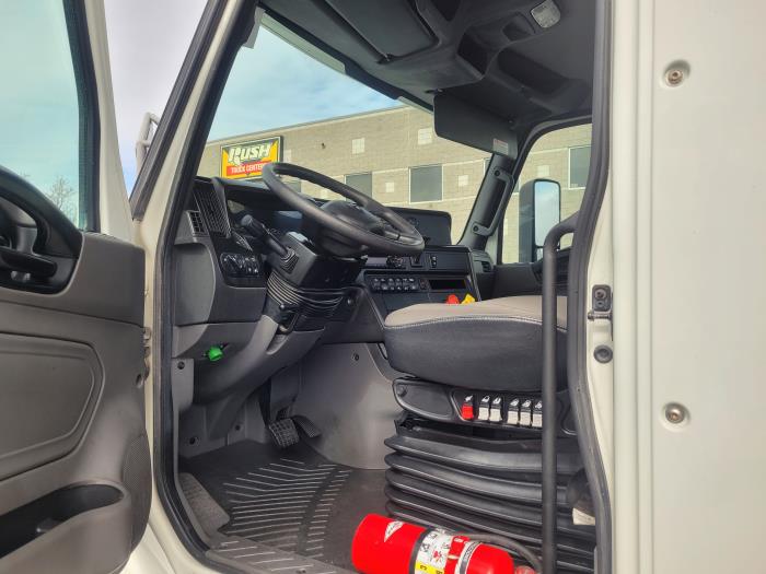 2020 International LT625-12