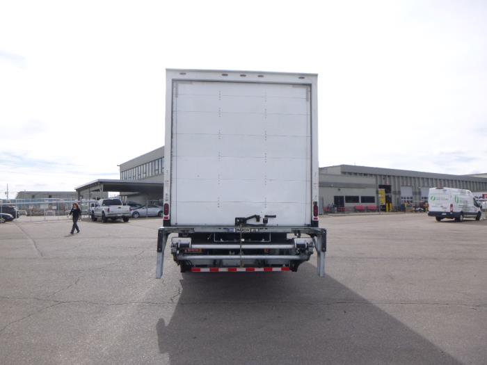 2020 Peterbilt 337-6