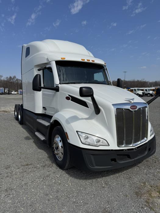 2021 Peterbilt 579-2