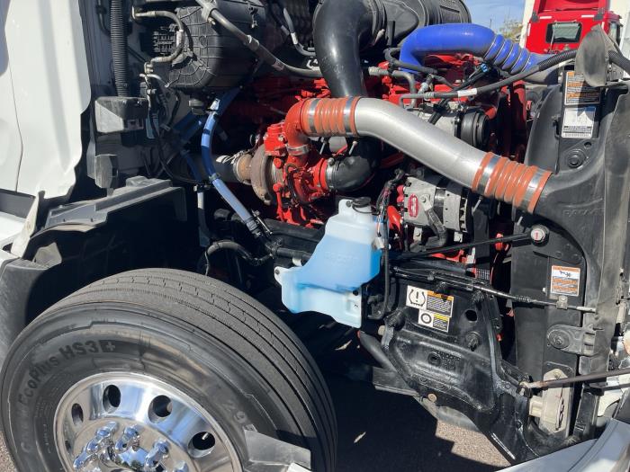 2024 Peterbilt 579-8