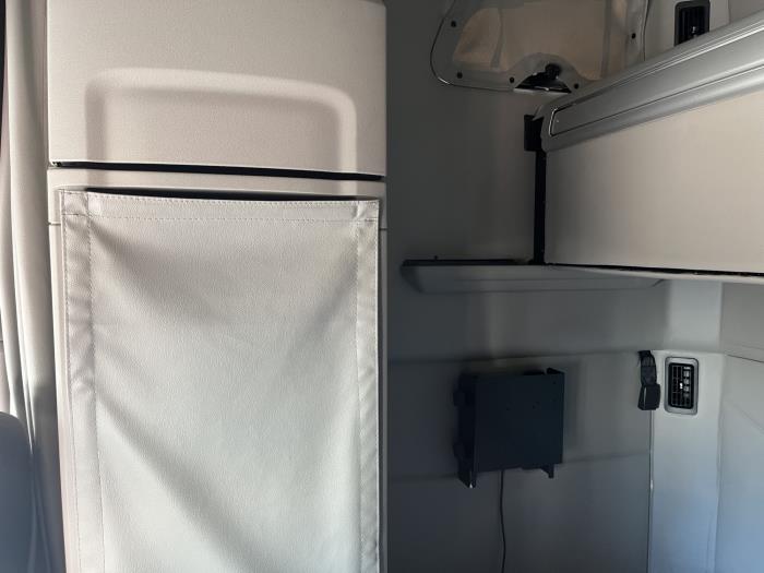 2024 Peterbilt 579-18