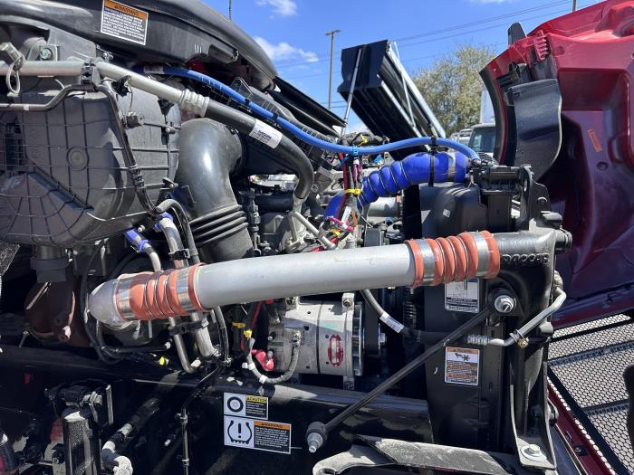 2026 Peterbilt 548-8