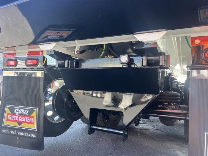 2026 Peterbilt 548-20