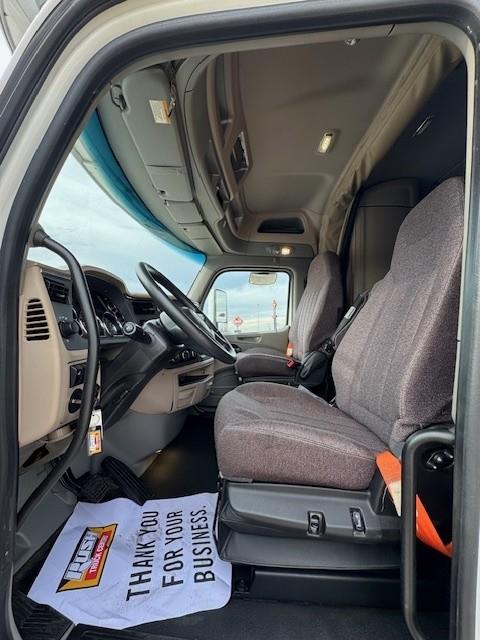 2022 Peterbilt 579-21