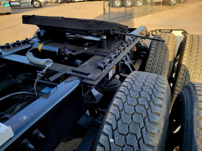 2024 Peterbilt 579-11