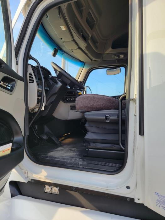 2024 Peterbilt 579-15