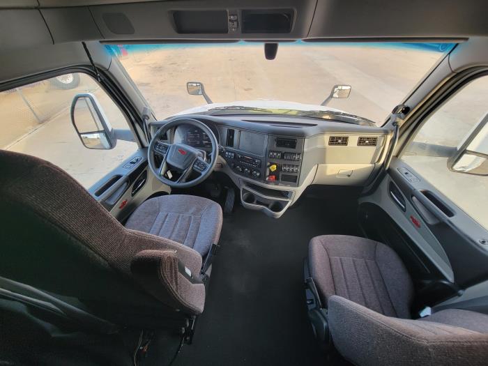 2024 Peterbilt 579-16