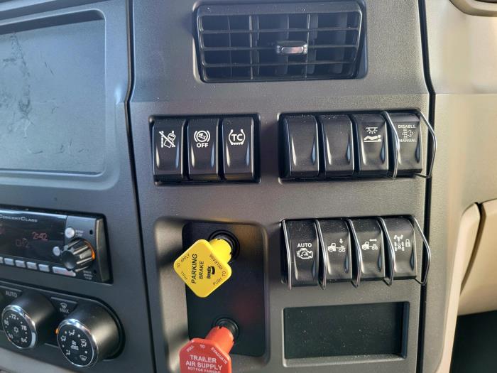 2024 Peterbilt 579-20