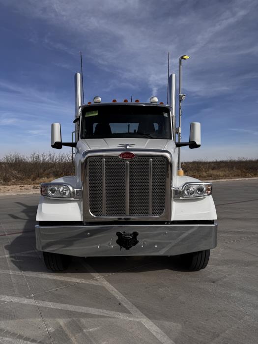 2027 Peterbilt 567-3