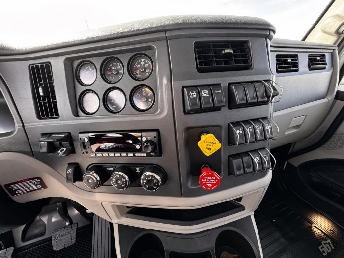 2027 Peterbilt 567-11