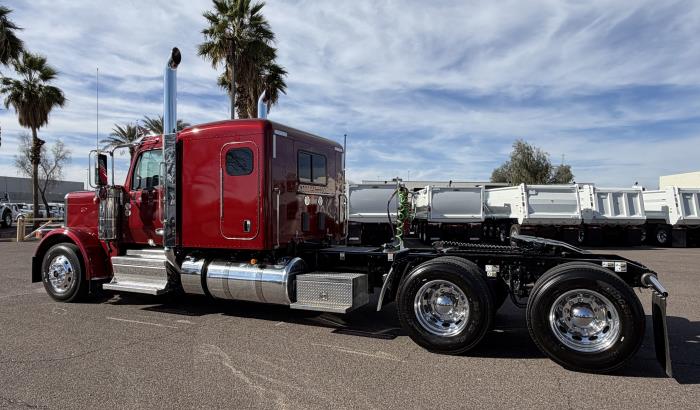 2027 Peterbilt 589-5