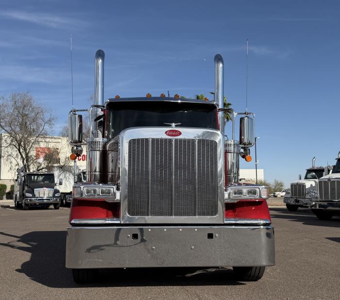 2027 Peterbilt 589-13