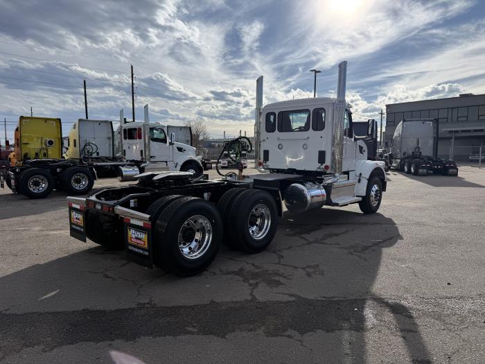 2027 Peterbilt 567-4