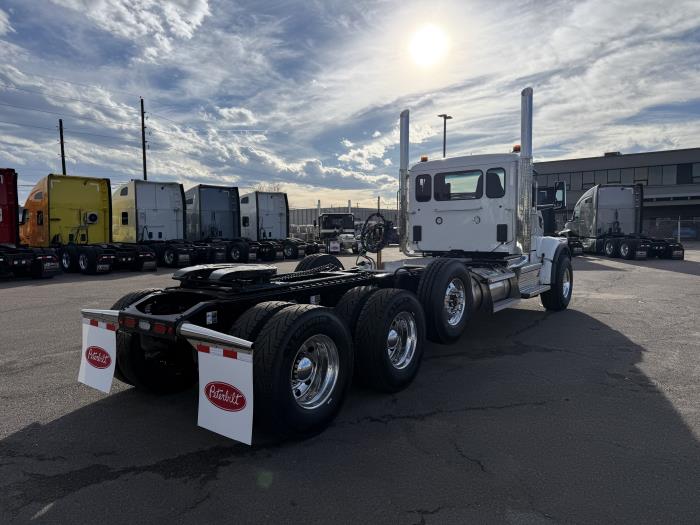 2027 Peterbilt 567-4
