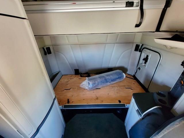 2022 Peterbilt 579-18