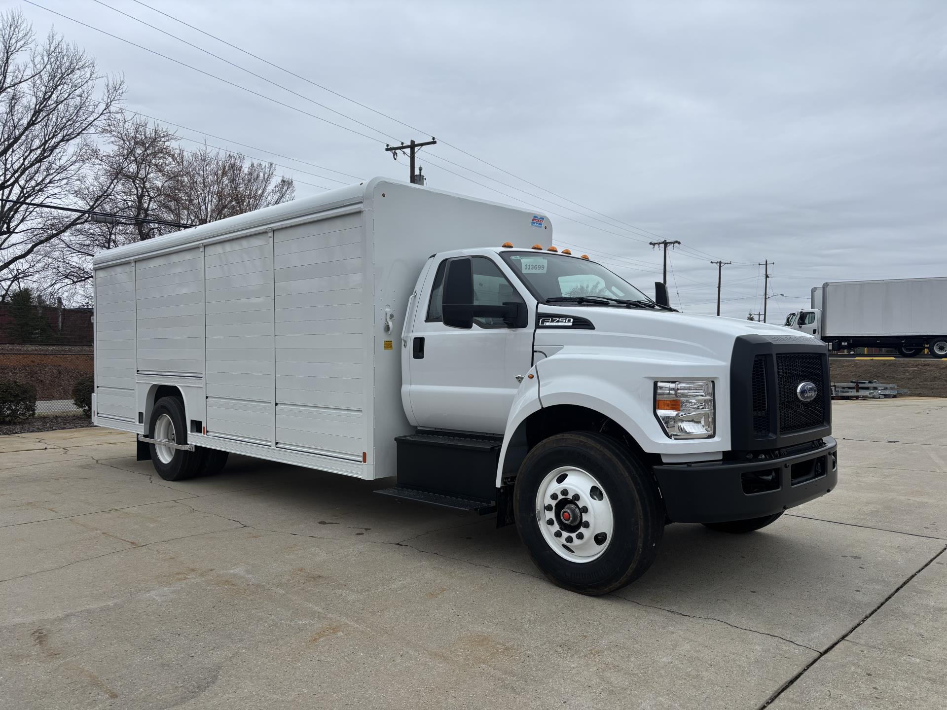 New 1996 Ford F-750 - photo 9