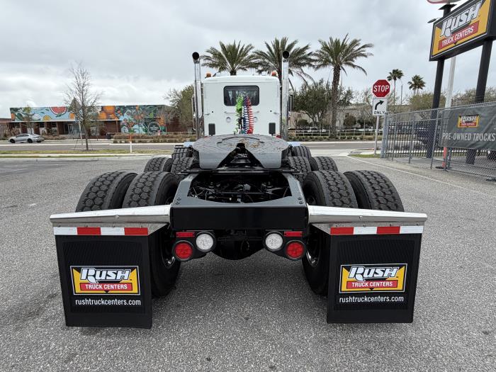 2027 Peterbilt 589-4