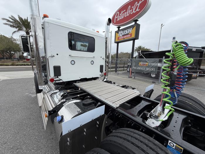 2027 Peterbilt 589-10