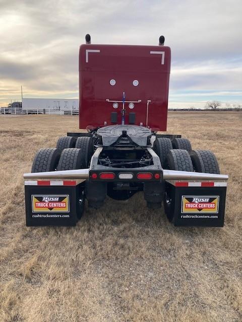 2027 Peterbilt 589-6